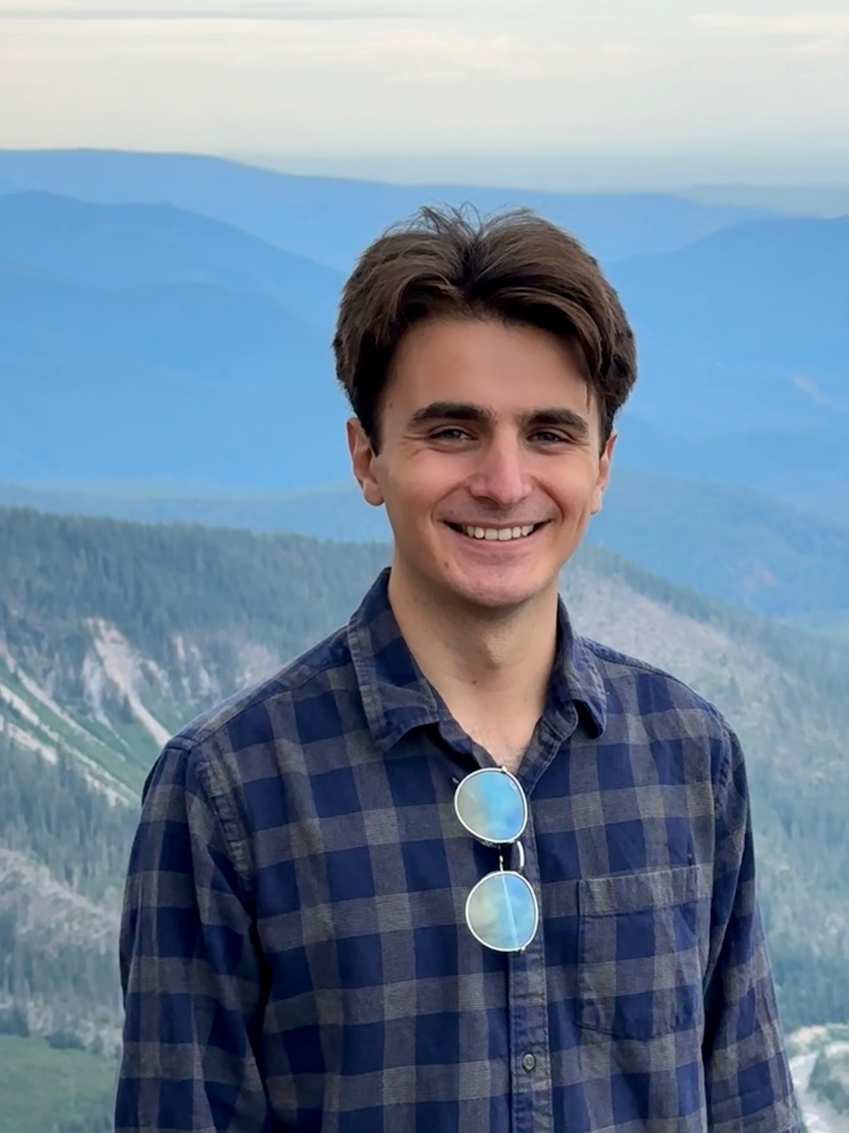 Dr. Grant Falvo headshot